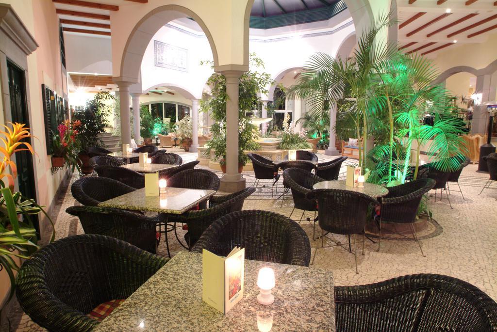 פונשל Pestana Village Garden Hotel מסעדה תמונה
